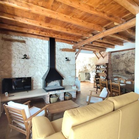 La Solana De Aldeasona Villa Bagian luar foto
