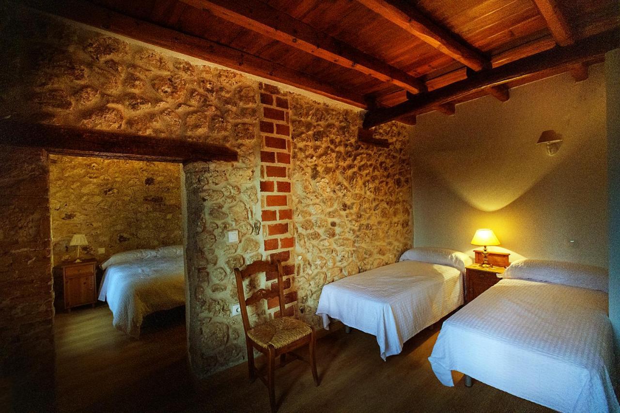 La Solana De Aldeasona Villa Bagian luar foto