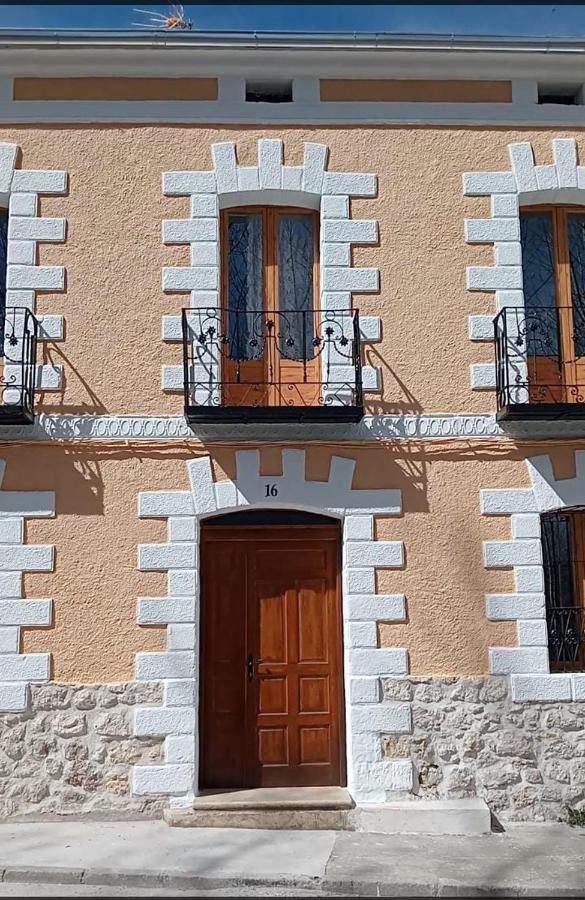 La Solana De Aldeasona Villa Bagian luar foto